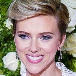 Scarlett Johansson, Colin Jost's Girlfriend