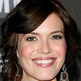 Mandy Moore, Taylor Goldsmith's Wife