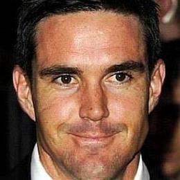 Kevin Pietersen Wife dating